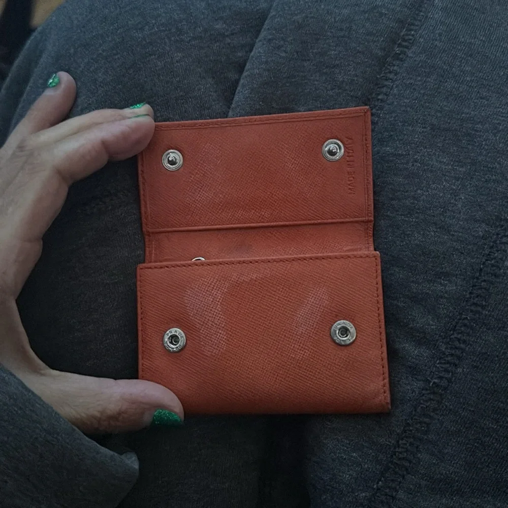 Prada Milano Orange 6 key Leather key holder silver hardware - Picture 7 of 14